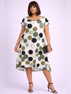 Plus-Size Green Polka Dot Midi Dress - Casual Scoop Neck